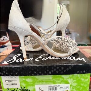 Sam Edelman Women's Light Gray Suede Heels